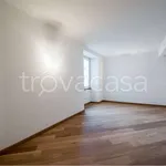 Rent 5 bedroom apartment of 184 m² in Genova