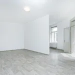 Pronajměte si 2 ložnic/e byt o rozloze 70 m² v Hradec Králové