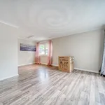 Rent 3 bedroom apartment in Oakville (Bronte East)