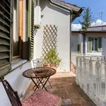 Rent 1 bedroom apartment of 70 m² in Florence