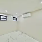 Rent 1 bedroom apartment in Queens