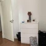 Rent a room of 120 m² in lisbon