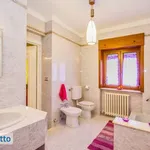 Affitto 2 camera appartamento di 141 m² in Lecce