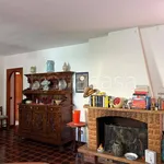 Rent 4 bedroom house of 215 m² in Altavilla Milicia