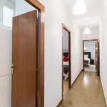 Rent a room of 250 m² in barcelona