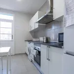 Rent 5 bedroom apartment in Valencia