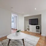 Rent 4 bedroom house in Toronto