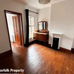 Rent 3 bedroom flat in East Of England