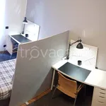 Rent 2 bedroom apartment of 65 m² in Milano