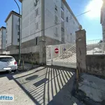 Affitto 4 camera appartamento di 103 m² in Naples