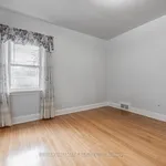 Appartement de 2238 m² avec 3 chambre(s) en location à Toronto (Bedford Park-Nortown)