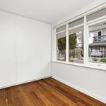 Rent 2 bedroom apartment in Toorak