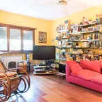 Rent a room of 120 m² in rome