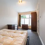 Rent 5 bedroom apartment in West Midlands