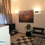 Rent 2 bedroom apartment of 60 m² in Genoa