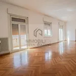 Rent 5 bedroom apartment of 190 m² in Bolzano