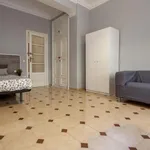 Rent 7 bedroom apartment in Valencia