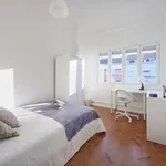 Rent a room in lisbon