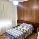 Rent 4 bedroom apartment of 107 m² in Barañain