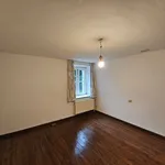 Maison de 651 m² avec 3 chambre(s) en location à Bende