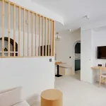 Rent 1 bedroom apartment of 334 m² in Paris