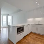 Appartement de 1689 m² avec 3 chambre(s) en location à Edmonton