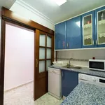 Rent a room of 100 m² in Sevilla