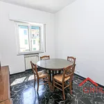 Rent 6 bedroom apartment of 98 m² in Genoa