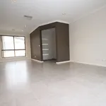 Rent 3 bedroom apartment in Giralang