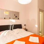 Rent 3 bedroom apartment of 90 m² in Prague