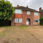 Rent 9 bedroom house in South East England