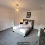 Rent 5 bedroom house in North East England