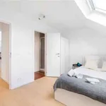 Huur 4 slaapkamer appartement van 178 m² in brussels