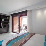 Alquilo 2 dormitorio apartamento de 171 m² en Puerto Banús