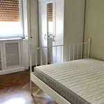 Rent 5 bedroom apartment of 198 m² in Roma