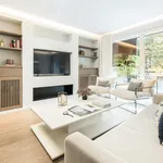 Rent 1 bedroom apartment of 125 m² in Madrid