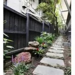 Rent 1 bedroom apartment in Melbourne