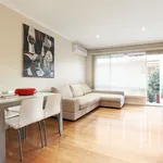 Rent 2 bedroom apartment in Caulfield North