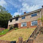 Rent 3 bedroom flat in Wales