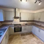 Rent 3 bedroom apartment in Yorkshire And The Humber