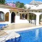 VILLA FAMILIAR EN CALPE