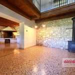 Rent 5 bedroom house of 190 m² in Nanto