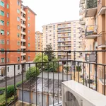 Rent 2 bedroom apartment of 75 m² in Milan