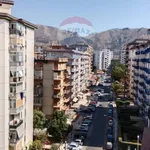 Rent 5 bedroom apartment of 130 m² in Palermo