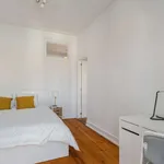 Rent a room in lisbon