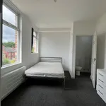 Rent 6 bedroom house in Wakefield