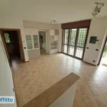 Rent 4 bedroom house of 160 m² in Rome