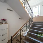 Rent 2 bedroom apartment in Praha 3