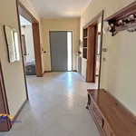 Rent 3 bedroom apartment of 95 m² in Villafranca di Verona