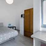 Rent a room in lisbon